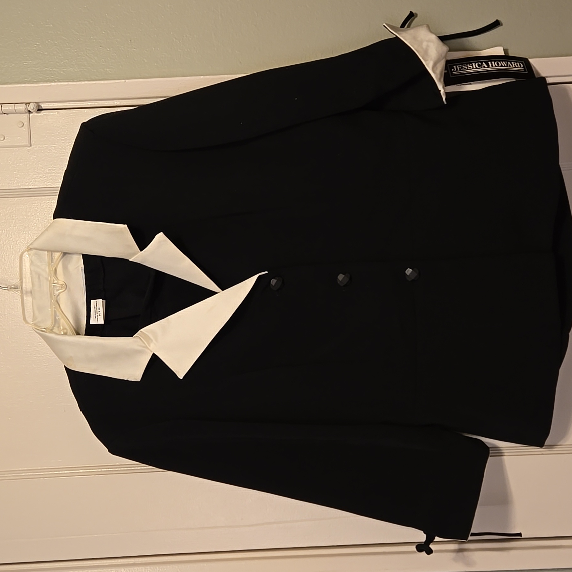 Jessica Howard Two Piece Black Suit White Collar And Cuffs